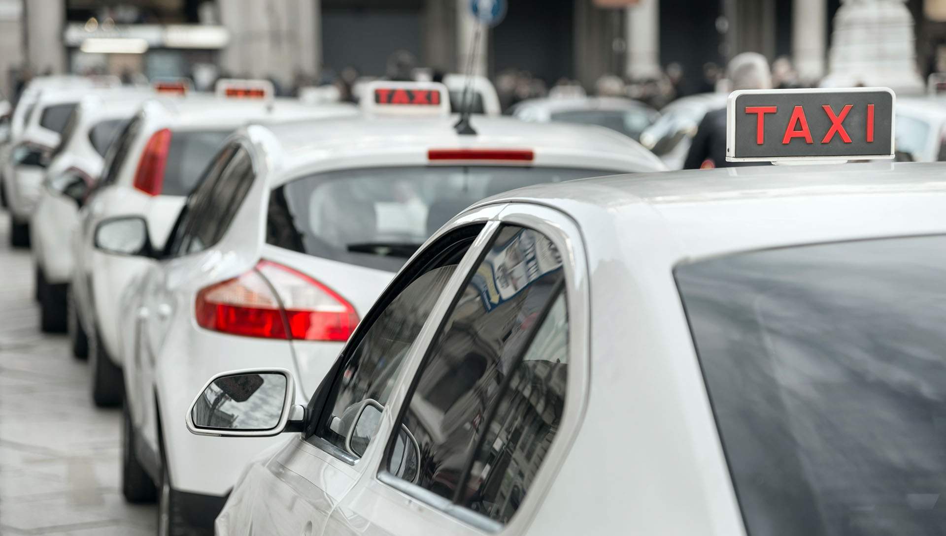 Conduire des personnes en taxi à Montréal